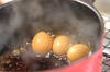 ウズラ卵の麺つゆ煮の作り方の手順1