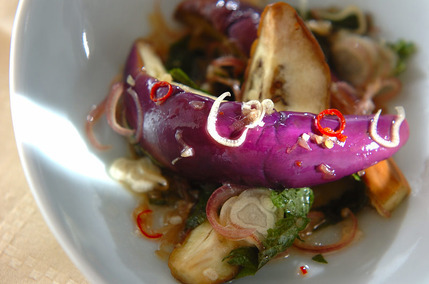 レンジ蒸しナスサラダ