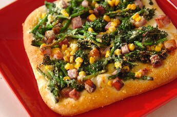 菜の花&ベーコンフォカッチャ