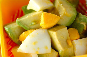 酢漬け卵とアボカドのサラダ