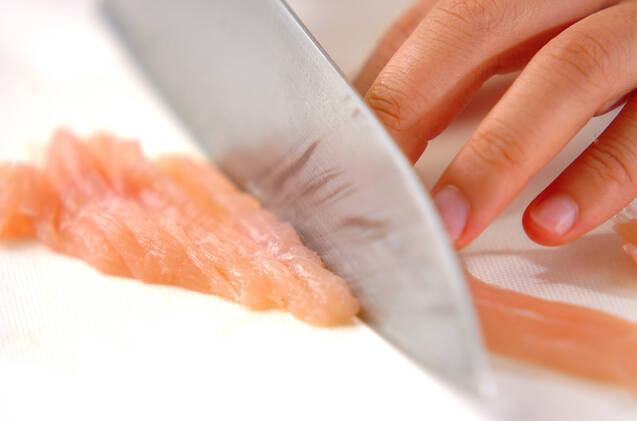 ささ身のかきたま汁の作り方の手順1