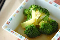 ブロッコリーのからししょうゆ和え