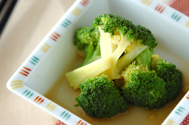 ブロッコリーのからししょうゆ和え