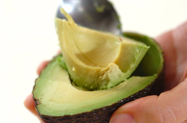 エビとアボカドの春巻きの作り方の手順1