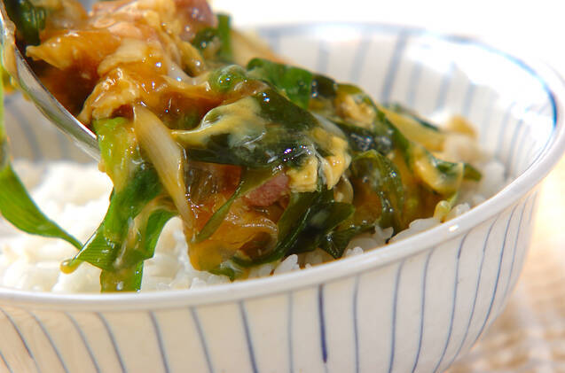 たっぷりネギの親子丼の作り方の手順8