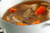 塩豚とレンコンのショウガスープの作り方の手順4