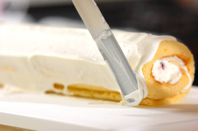 イチゴのビッシュ・ド・ノエルの作り方の手順14