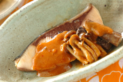 ブリのピリ辛みそ煮