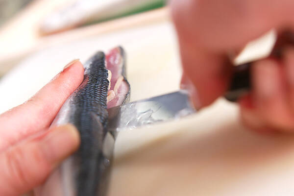 サンマのハーブ焼き・トマトソースの作り方の手順4