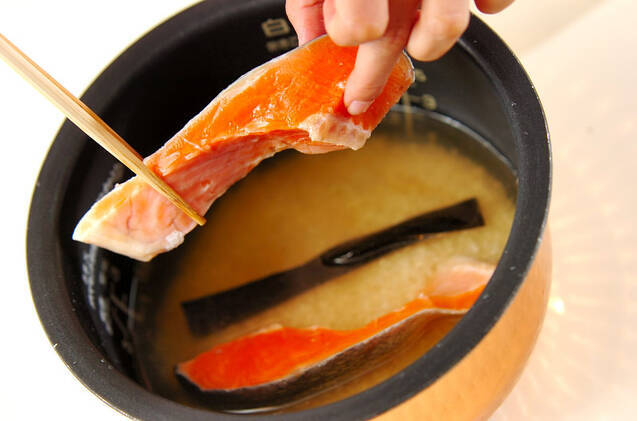鮭の炊き込みご飯の作り方の手順5