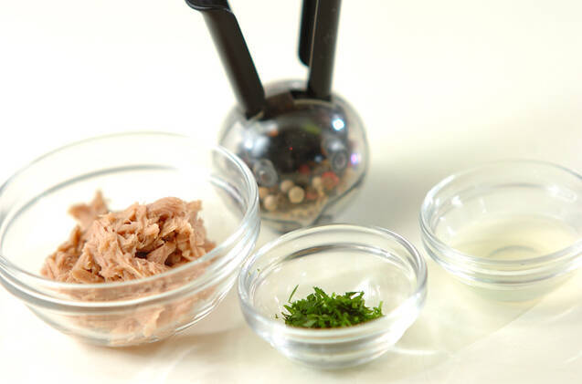 ツナドレッシングの作り方の手順1