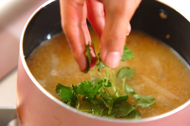 具だくさんの納豆汁の作り方の手順6