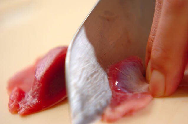 鶏もつの甘辛煮の作り方の手順2