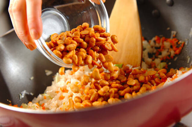 乾燥納豆チャーハンの作り方の手順3