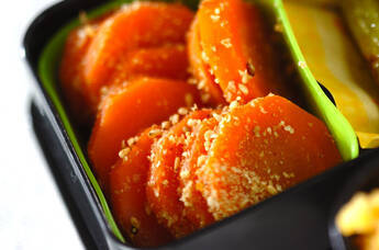 ニンジンのゴマ和え