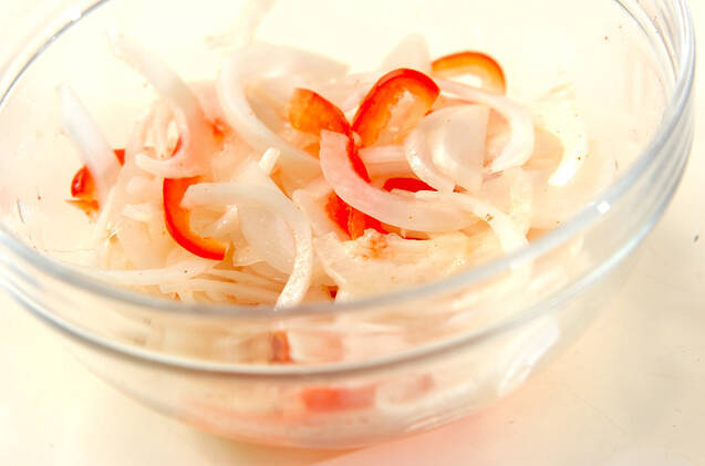 ランチョンミートのエスニック風サラダの作り方の手順2