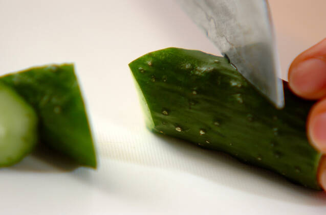 キュウリのコチュジャンソース和えの作り方の手順1