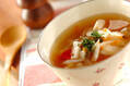 根菜とトマトのコンソメスープ