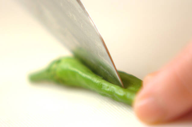 サツマイモとシシトウの素揚げの作り方の手順1