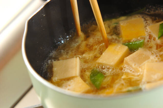 高野豆腐とキヌサヤの卵スープの作り方の手順5