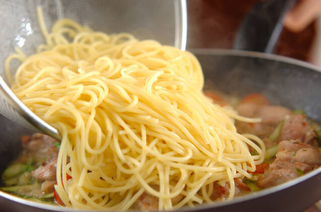ペッパーチキンパスタの作り方の手順4