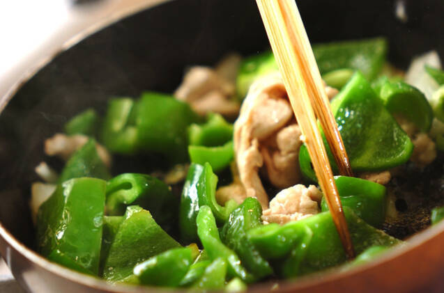 ピーマンチャンプルーの作り方の手順2