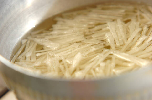 たっぷり大根のみそ汁の作り方の手順4