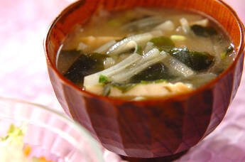 たっぷり大根のみそ汁