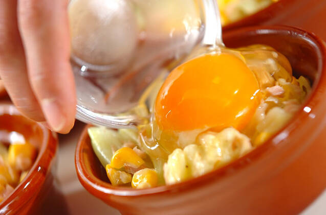 サワークリームの卵ココットの作り方の手順5