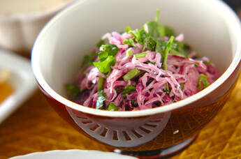 紫キャベツのサラダ