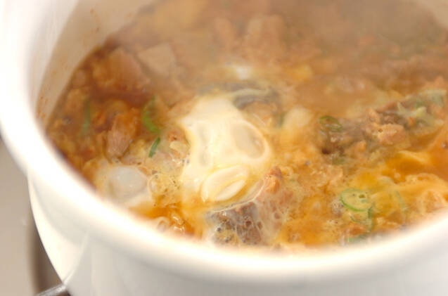 サバの卵とじ丼の作り方の手順1