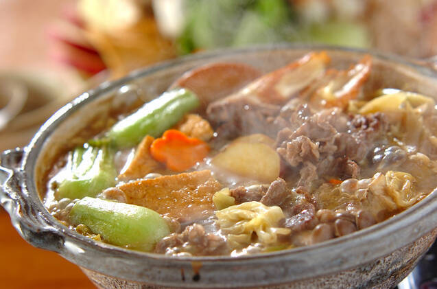 土鍋に入ったカレー鍋