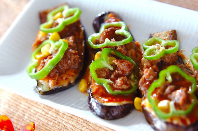 ナスの簡単ミートピザ