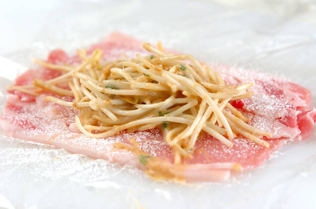 モヤシと薄切り肉のカツの作り方の手順4