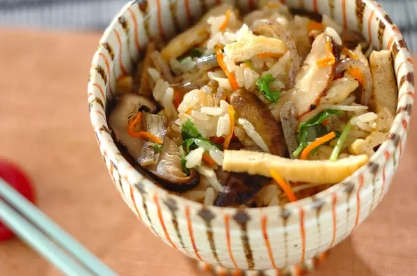 簡単!モチモチ炊き込みおこわ