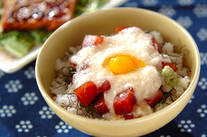 とろとろ！漬けマグロの山かけ丼