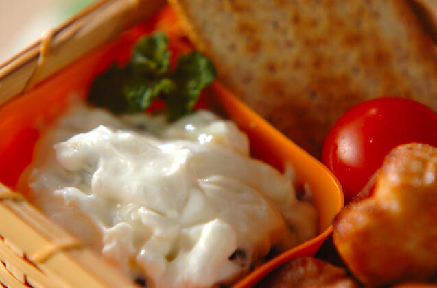 2種のベリーのヨーグルトディップ