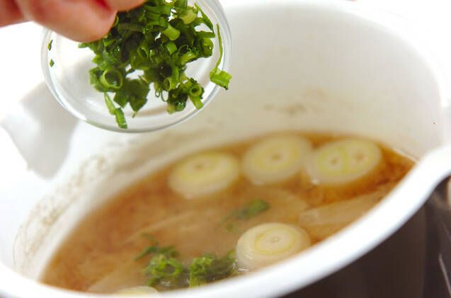 ゴボウと大根の田舎みそ汁の作り方の手順5