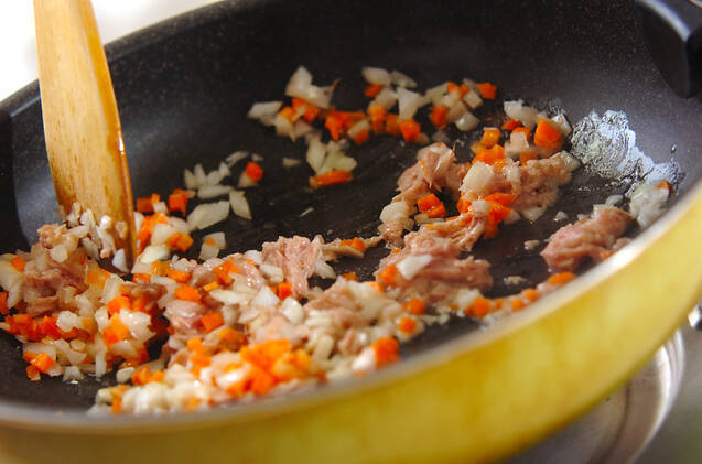 ワカメチャーハンの作り方の手順2