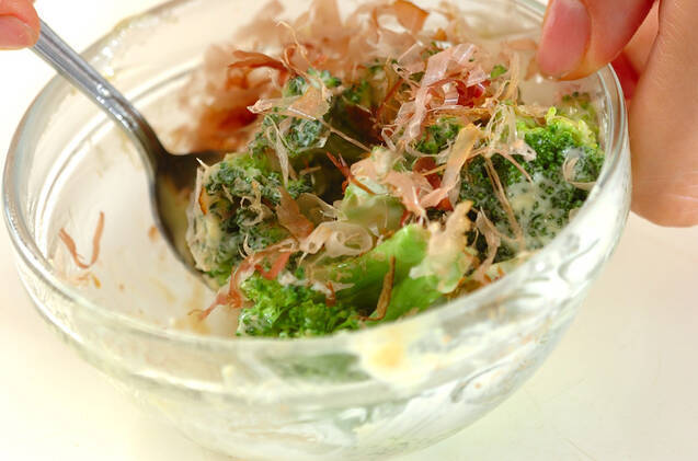 ブロッコリーのからしマヨ和えの作り方の手順2
