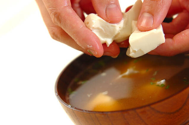 チーズと豆腐の即席のり汁の作り方の手順2
