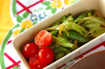 春キャベツのアンチョビサラダ