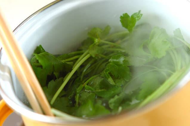 ミツバとアジのお浸しの作り方の手順1