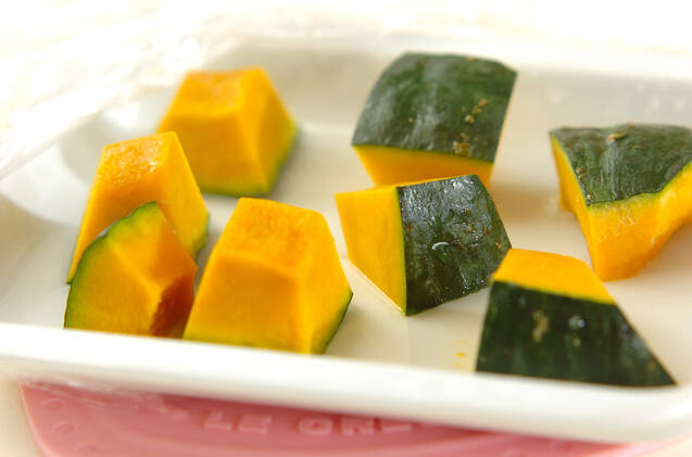 カボチャの春巻きの作り方の手順1