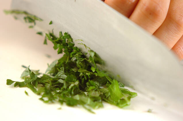 大葉のペペロンチャーハンの作り方の手順1