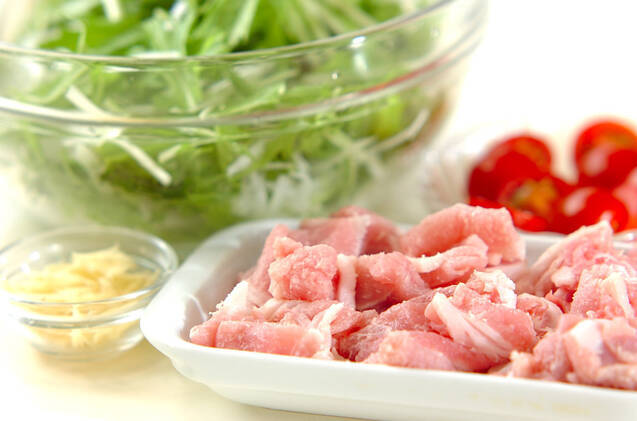 ショウガ焼きのサラダ仕立ての作り方の手順1