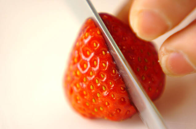 イチゴと春キャベツのクリームサンドの作り方の手順1