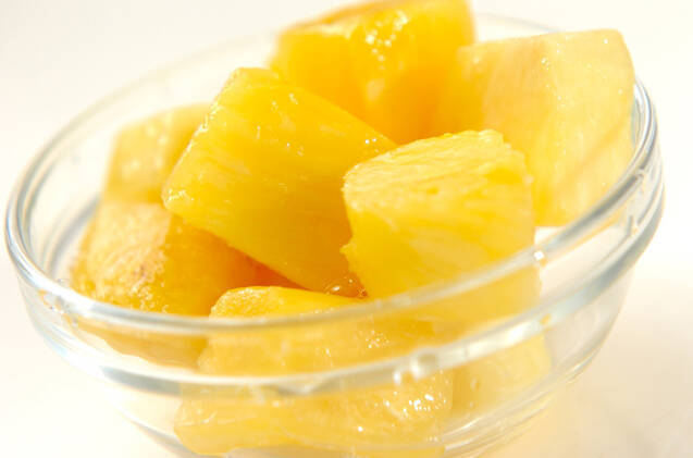ショウガ風味パイナップルの作り方の手順1