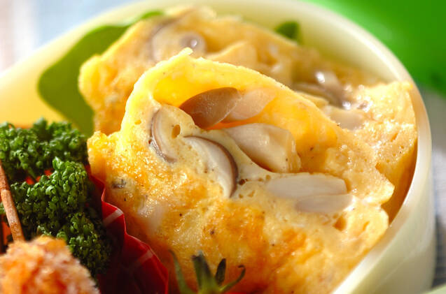 キノコのチーズオムレツ