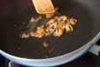 モヤシと干しエビ酢炒めの作り方1